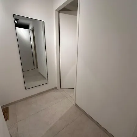 Modernes Inkl Garage Und Balkon * Linz